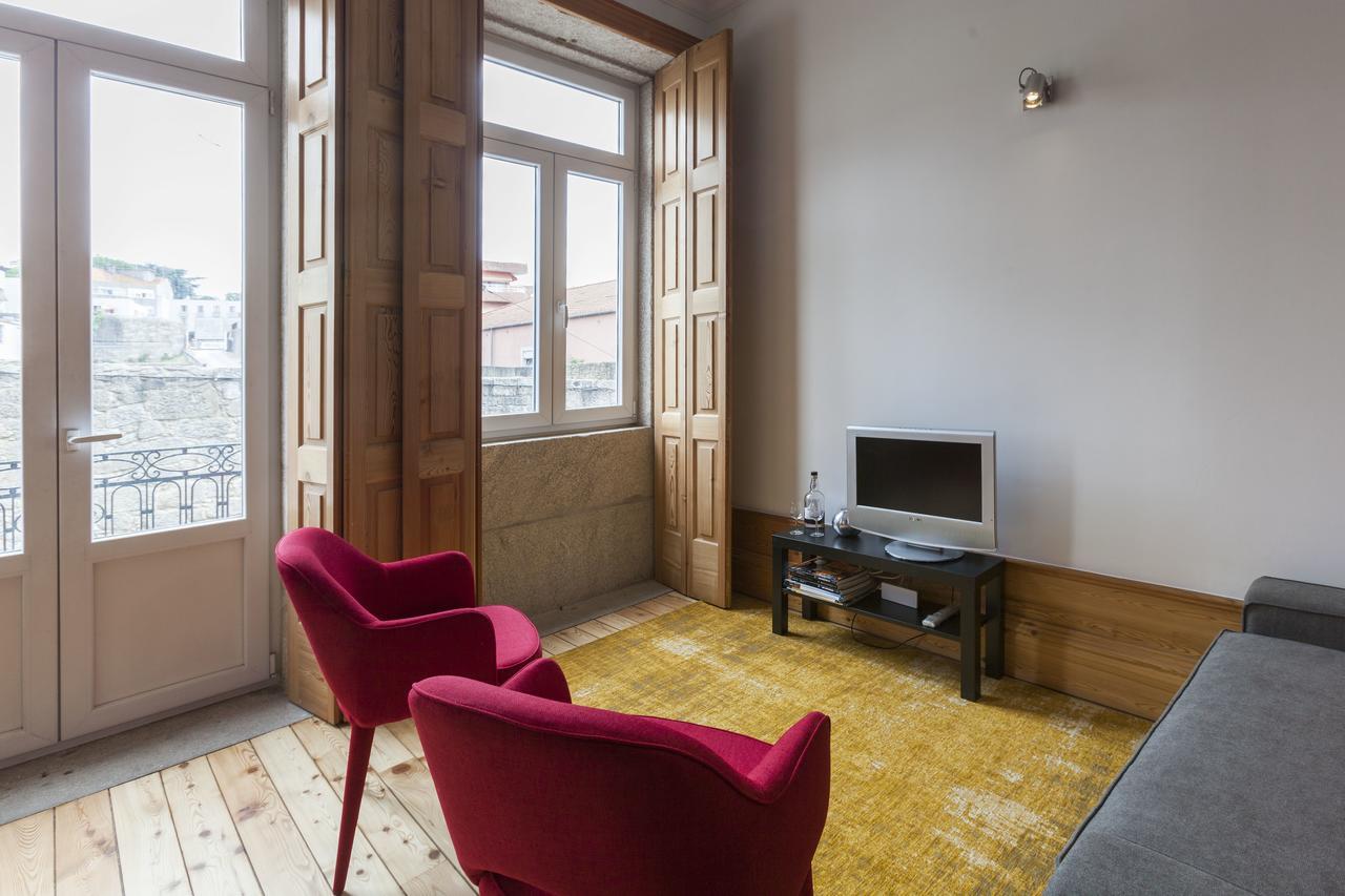 Go2Oporto - Fontainhas Apartments Bagian luar foto